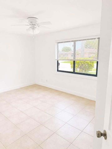 9202 E Highland Pines Boulevard, Palm Beach Gardens, FL 33418