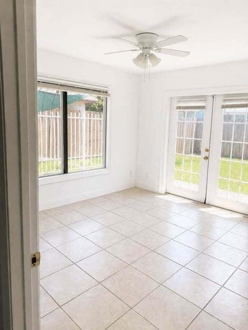 9202 E Highland Pines Boulevard, Palm Beach Gardens, FL 33418