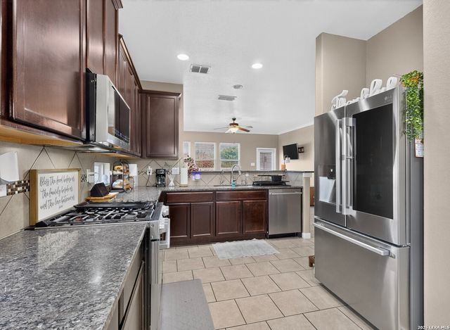 8478 Buckhorn Parke, San Antonio, TX 78254