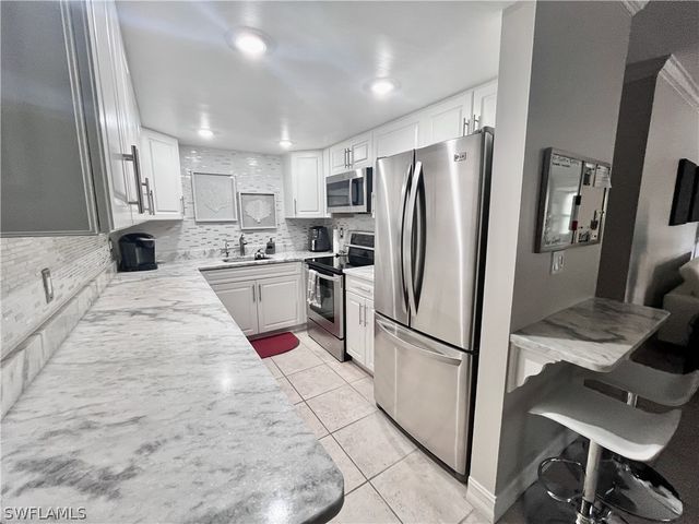 159 Teryl RD 2, Naples, FL 34112