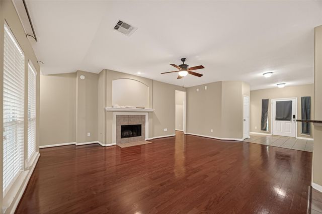 6922 Summer Bridge Lane, Spring, TX 77379