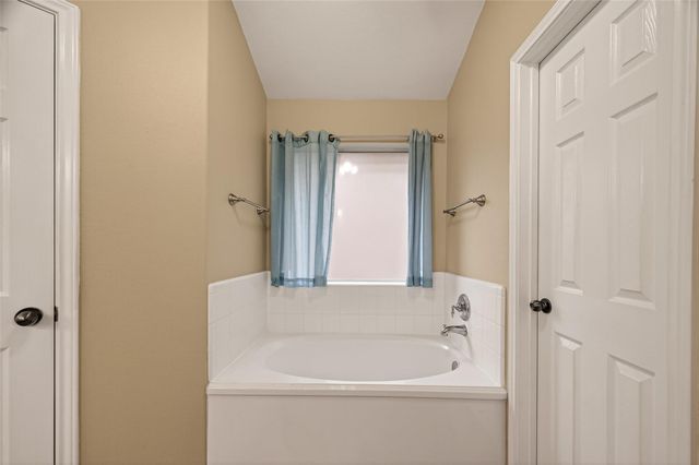 6922 Summer Bridge Lane, Spring, TX 77379