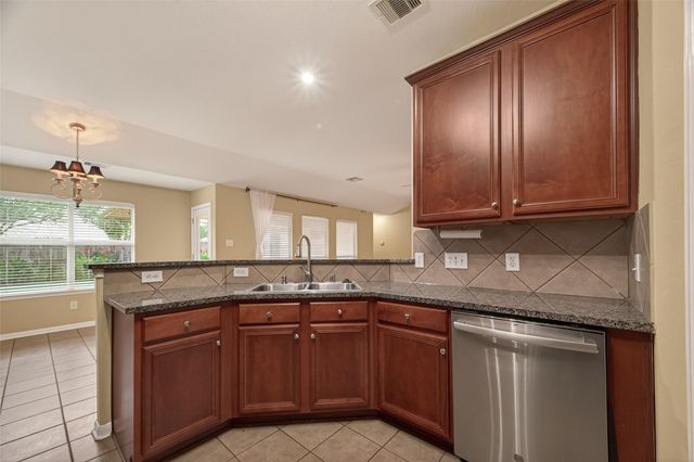 6922 Summer Bridge Lane, Spring, TX 77379