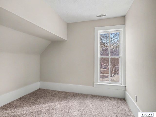 805 1st Avenue, Plattsmouth, NE 68048