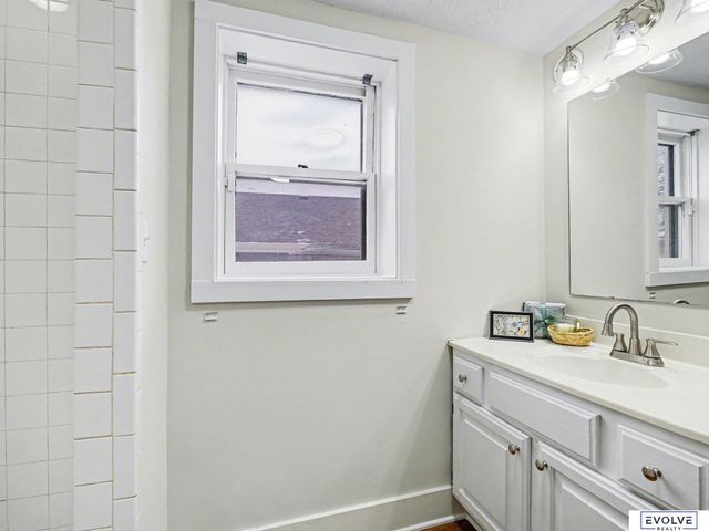 805 1st Avenue, Plattsmouth, NE 68048