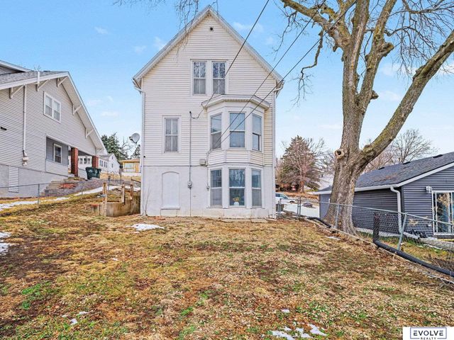 805 1st Avenue, Plattsmouth, NE 68048