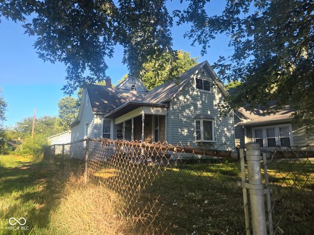 1926 N 8th Street, Terre Haute, IN 47804