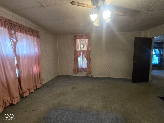 1926 N 8th Street, Terre Haute, IN 47804