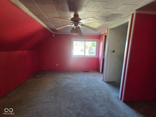 1926 N 8th Street, Terre Haute, IN 47804