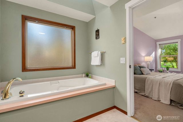 10519 SW 188th Street, Vashon, WA 98070