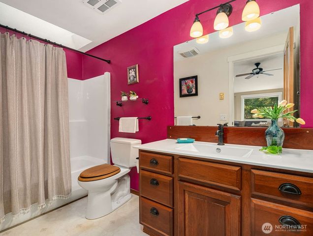 10519 SW 188th Street, Vashon, WA 98070