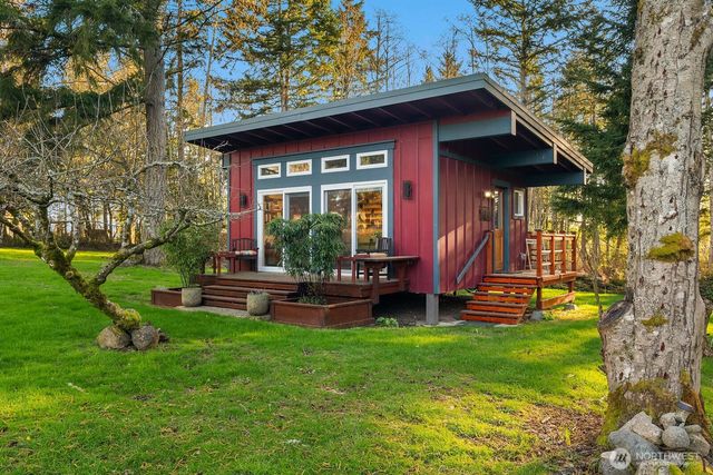 10519 SW 188th Street, Vashon, WA 98070