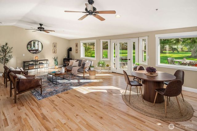 10519 SW 188th Street, Vashon, WA 98070