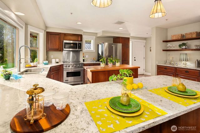 10519 SW 188th Street, Vashon, WA 98070