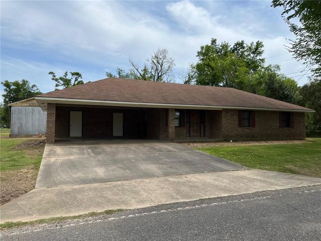 808 SPRING BAYOU Road, Marksville, LA 71351
