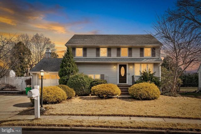 403 LAKESIDE BLVD, Hamilton, NJ 08610