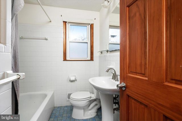 403 LAKESIDE BLVD, Hamilton, NJ 08610