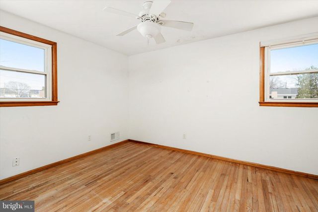 403 LAKESIDE BLVD, Hamilton, NJ 08610