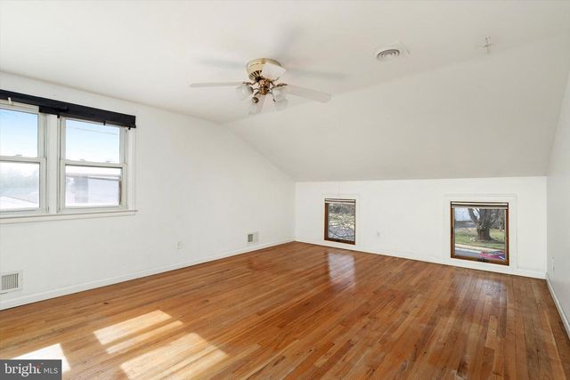 403 LAKESIDE BLVD, Hamilton, NJ 08610