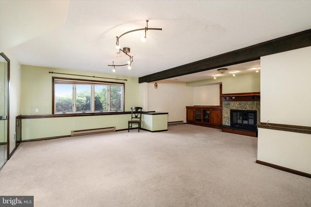 403 LAKESIDE BLVD, Hamilton, NJ 08610