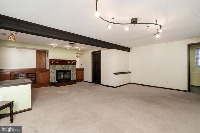 403 LAKESIDE BLVD, Hamilton, NJ 08610