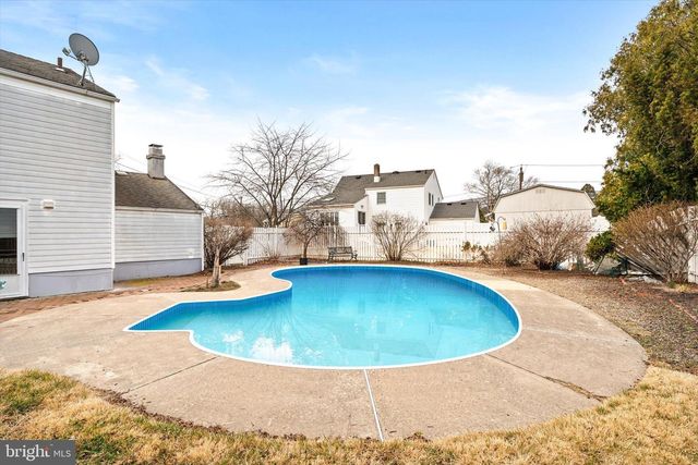 403 LAKESIDE BLVD, Hamilton, NJ 08610