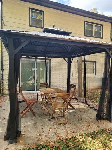 3749 Pin Oak Circle, Doraville, GA 30340