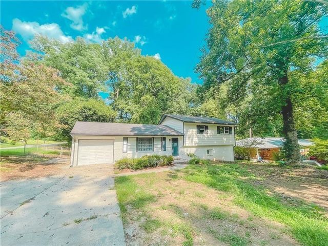 3749 Pin Oak Circle, Doraville, GA 30340