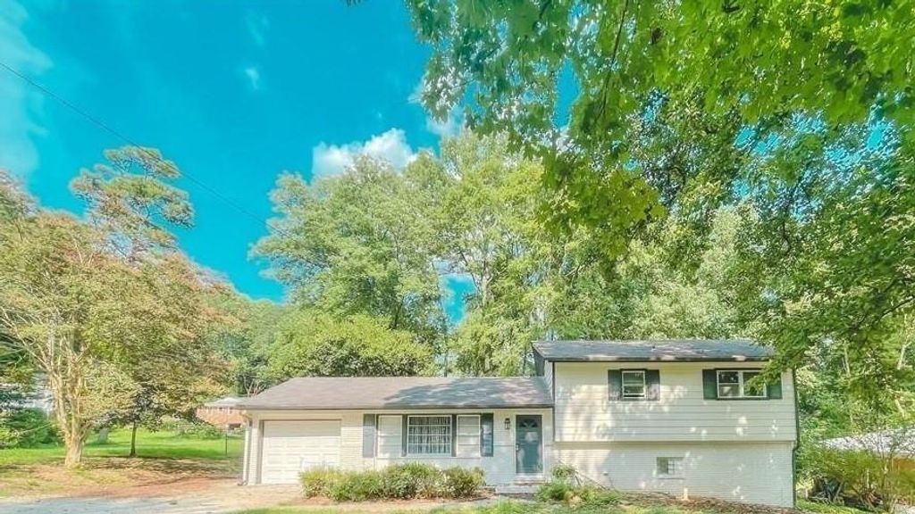 3749 Pin Oak Circle, Doraville, GA 30340