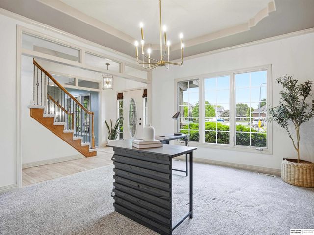 16505 Bauman Circle, Omaha, NE 68116