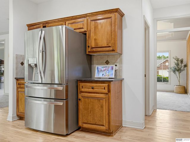 16505 Bauman Circle, Omaha, NE 68116