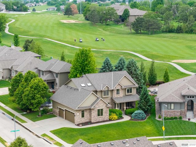 16505 Bauman Circle, Omaha, NE 68116