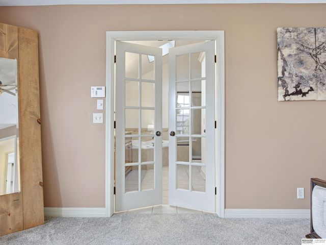 16505 Bauman Circle, Omaha, NE 68116