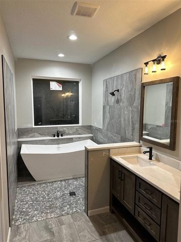 6465 BAY SHORE DRIVE, St Cloud, FL 34771