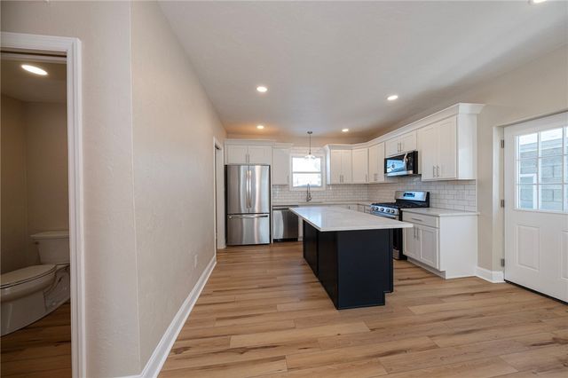 330 Spruce St, Latrobe, PA 15650