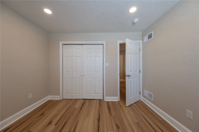 330 Spruce St, Latrobe, PA 15650