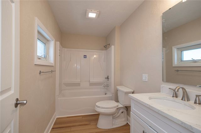 330 Spruce St, Latrobe, PA 15650