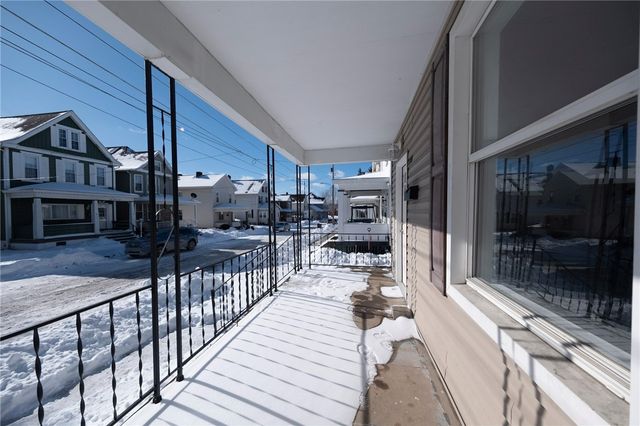 330 Spruce St, Latrobe, PA 15650