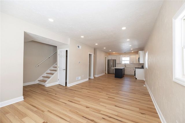 330 Spruce St, Latrobe, PA 15650