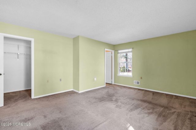 146 Pine Oak Boulevard, Barnegat, NJ 08005