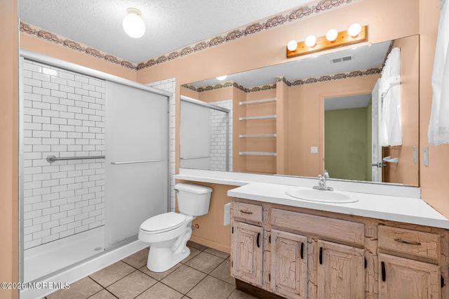 146 Pine Oak Boulevard, Barnegat, NJ 08005