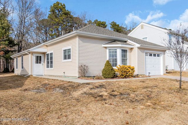 146 Pine Oak Boulevard, Barnegat, NJ 08005