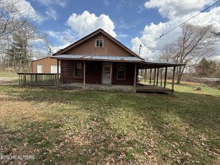 308 Pennycuff Ave, Jamestown, TN 38556