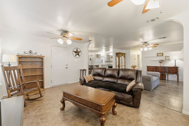 222 Hwy 27, Comfort, TX 78013