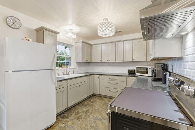 222 Hwy 27, Comfort, TX 78013