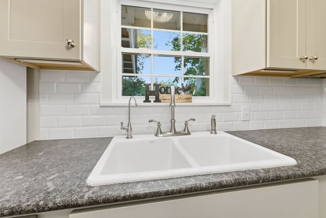 222 Hwy 27, Comfort, TX 78013