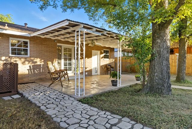 222 Hwy 27, Comfort, TX 78013