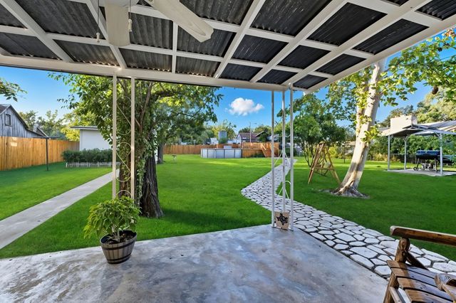 222 Hwy 27, Comfort, TX 78013