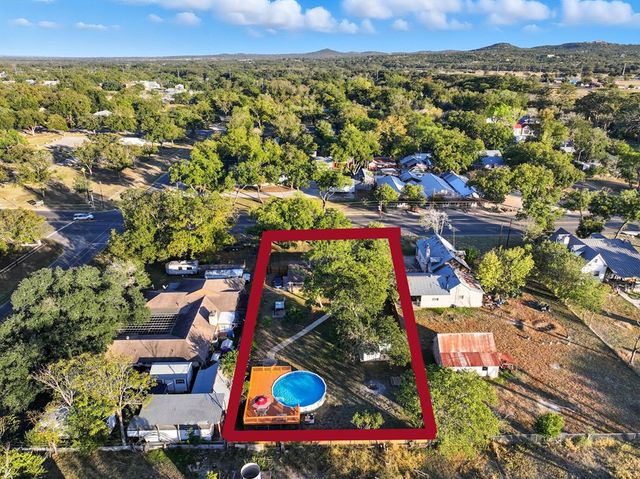 222 Hwy 27, Comfort, TX 78013