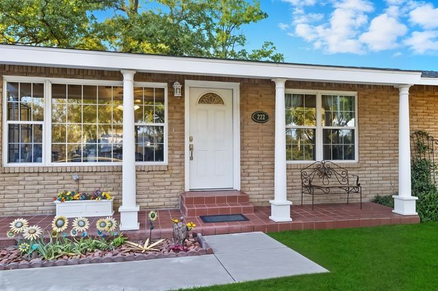 222 Hwy 27, Comfort, TX 78013